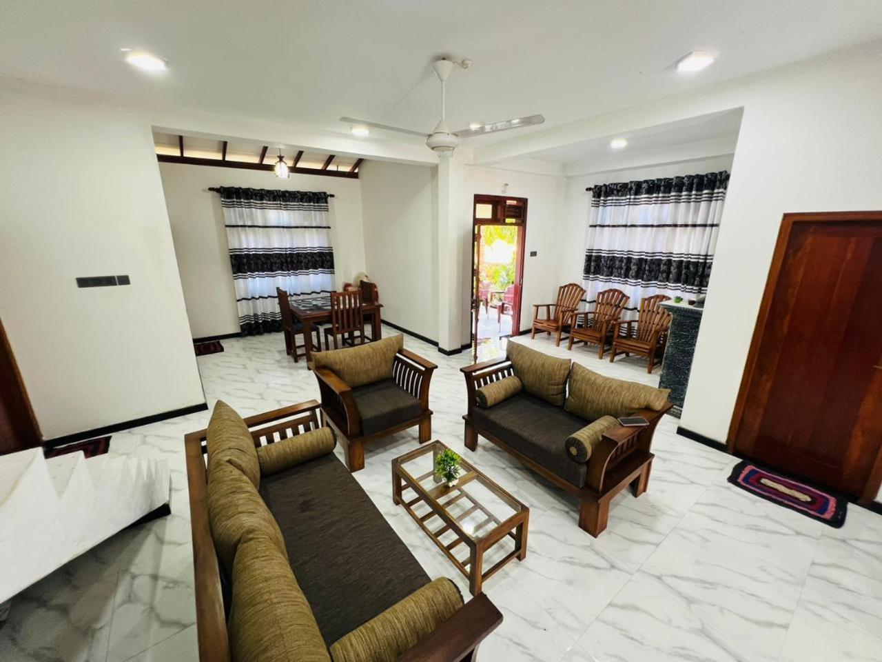 Sanku Place Hiriketiya Dikwella Luaran gambar